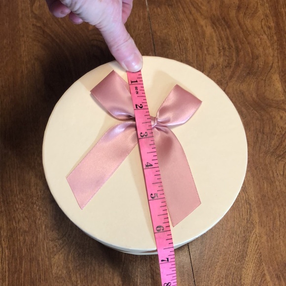 Beautiful Flower Box with Styrofoam - Picture 11 of 12